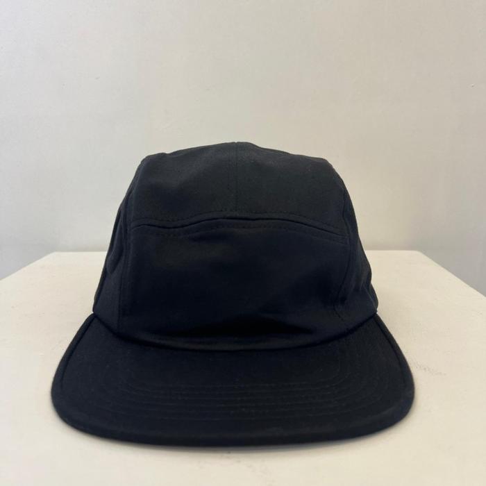 Topi Dewasa Supreme Cap Embossed Logo Black
