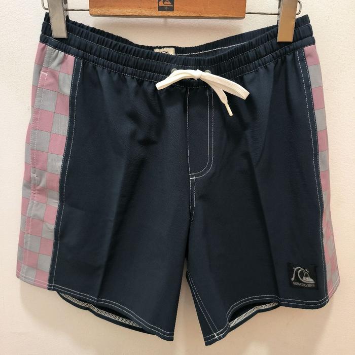 CELANA PENDEK QUIKSILVER ORIGINAL ARCH VOLLEY 17NB