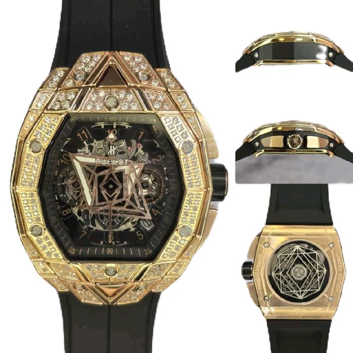 HublotSangbleu 3 - FrostedDiamond Function: Hour, Minute, Second Hand, Date Chronograph, 24HR Indica