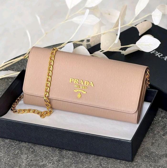 Prada Walleg On Chain / WOC Epi Leather Beige