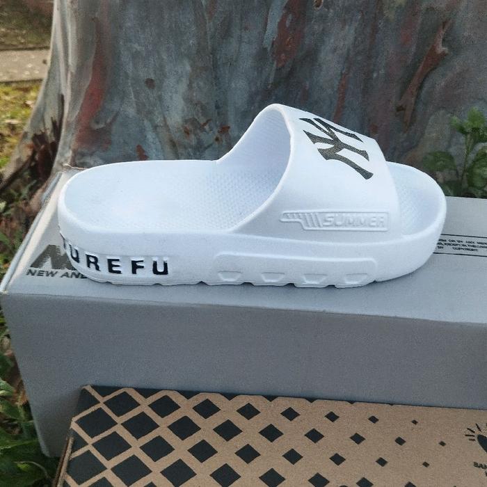 YITAI Sandal Jepit Serbaguna untuk Anak & Dewasa Bahan Karet EVA Ringan Size 24-44 Kenyamanan & Gaya