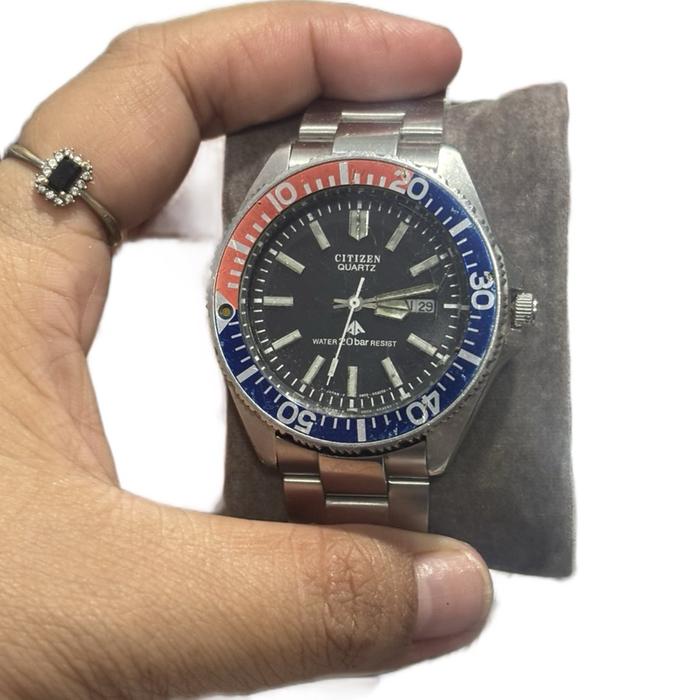 Citizen Jam Tangan Diver Wr 200m Pepsi dm 44 mm Tahan Air dengan Desain Klasik dan Tali Stainless St