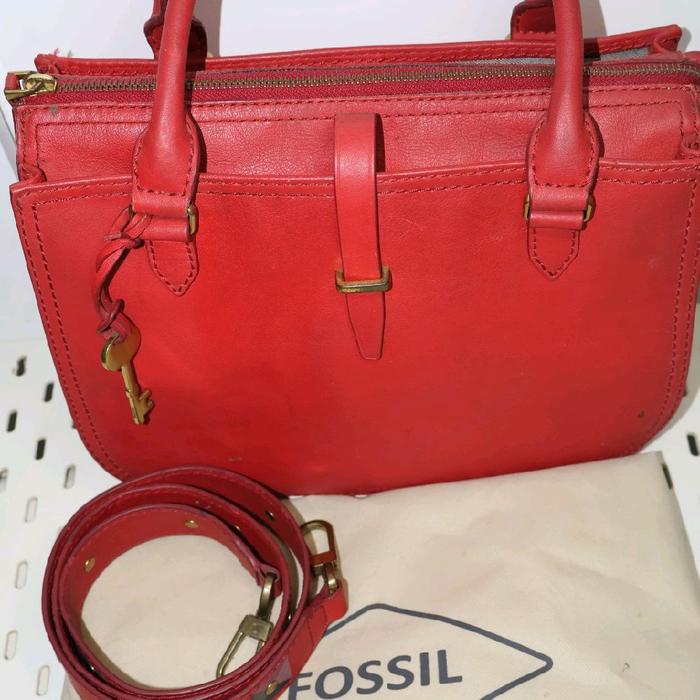 Fossil Ryder Satchel Poppy Red Tas Tangan Wanita dengan Tali Bahu dan Kunci Unik