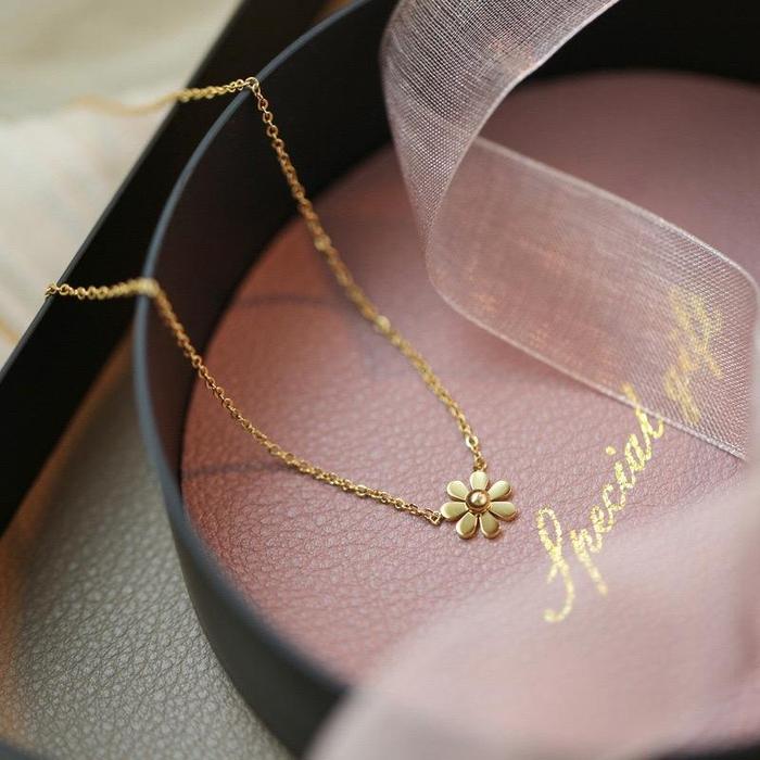 Kalung Bunga Daisy Wanita Titanium Premium Emas