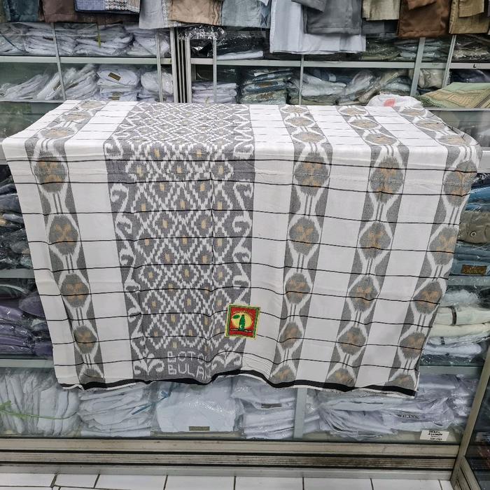 Sarung Tenun Goyor Botol Bulan Ukuran Standart Motif Etnik Kualitas Terbaik untuk Kebutuhan Sehari-h
