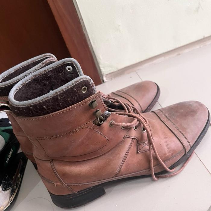 ZARA Leather Boots Size 45  Preloved Shoes