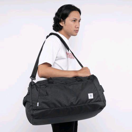 MATERNAL DISASTER - PORANT DUFFEL BAG