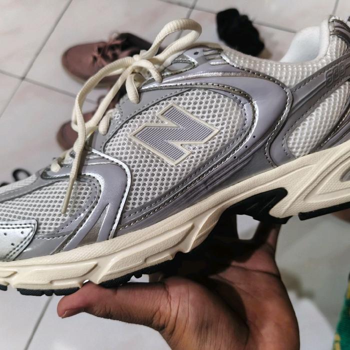 NB 530 SILVER BEIGGE size 45 (29cm) US 11, second (footloocker)