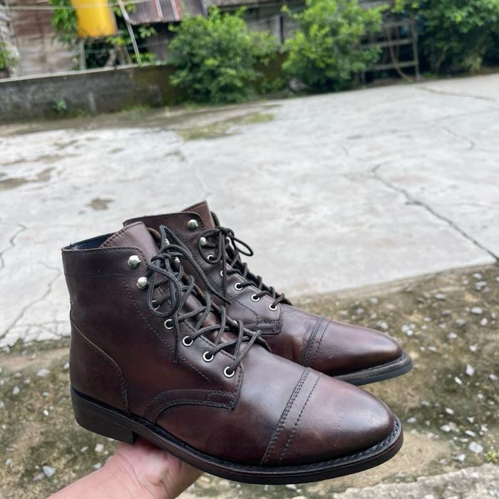 Thursday captain boots second