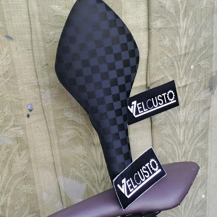 Jok Sepeda Fixie Saddle Aero Sport Motif Catur Carbon Ringan Nyaman