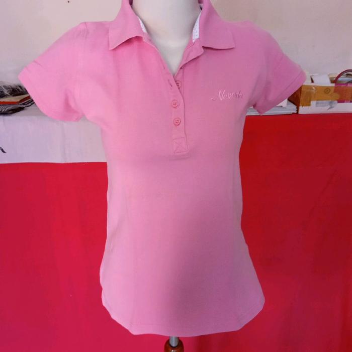 kaos polo cewek merk Nevada ukuran M