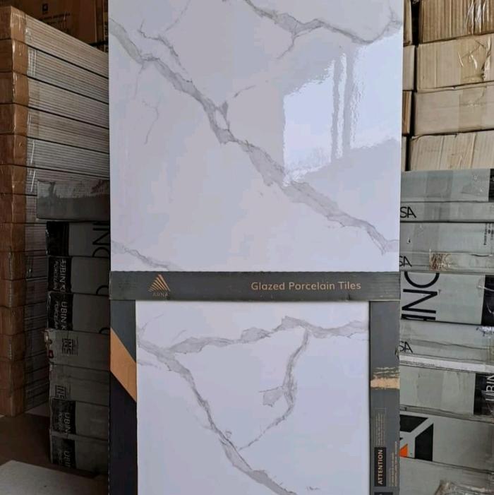 Granit lantai arna Daiva white 60x60