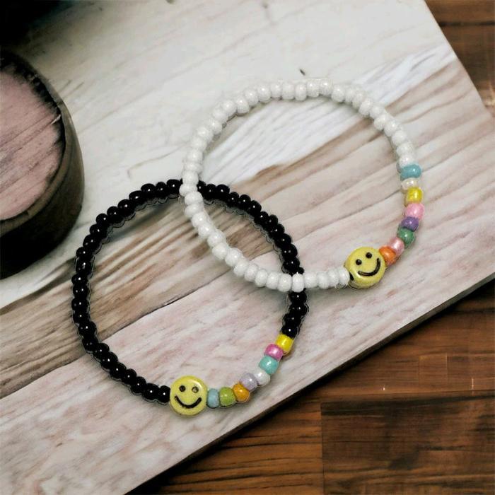 Novia Rainbow Smile Bracelet Gelang Senyum Warna Warni Manik Beads Elastis Elastic Bracelet Elegan P