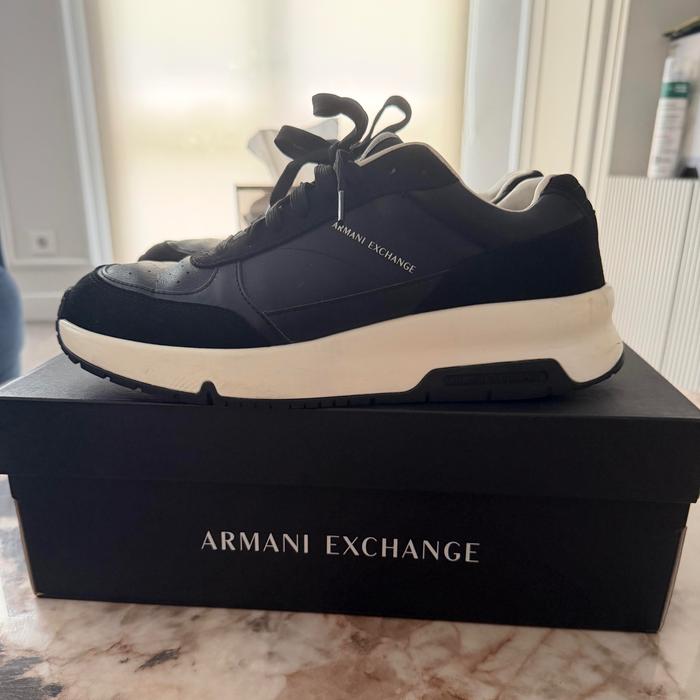 Armani Exchange A/X Sepatu Casual Semi Formal Pria Keren