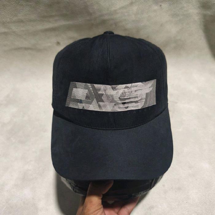 Topi snapback pria armani exchange 2013 hitam bekas