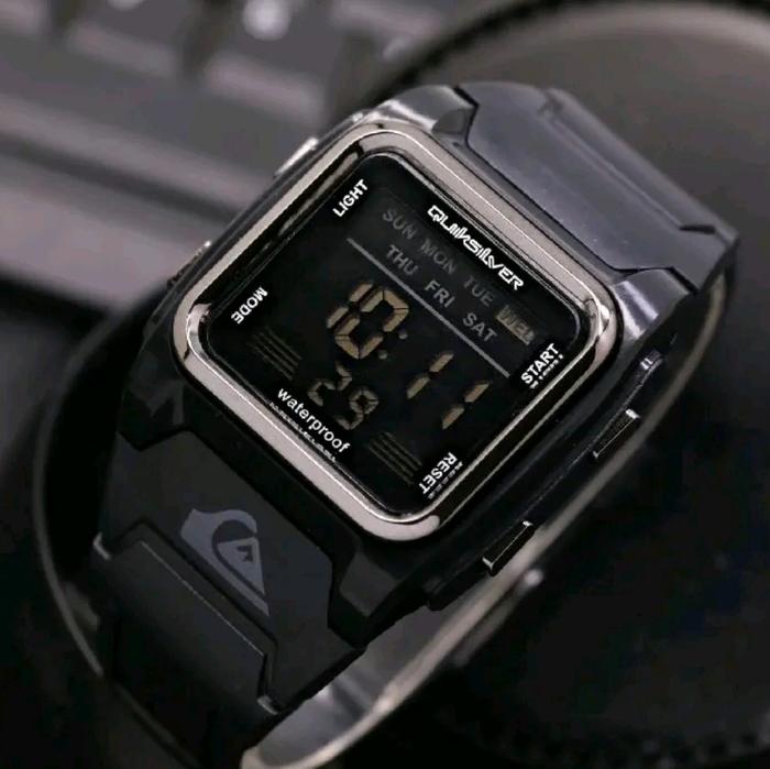 Jam Tangan Pria Digital Sport Olahraga Tahan Air Model Terbaru - Stopwatch, Alarm, Kalender - Jarum