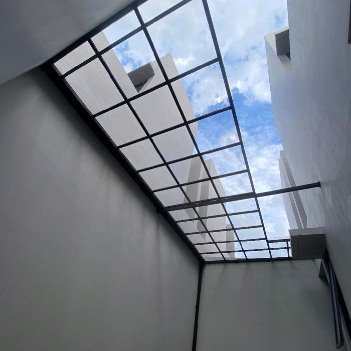 Kanopi Solarflat Rangka Hollow untuk Rumah dan Bangunan