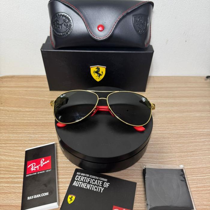 Kacamata RB8313M Scuderia Ferrari Collection