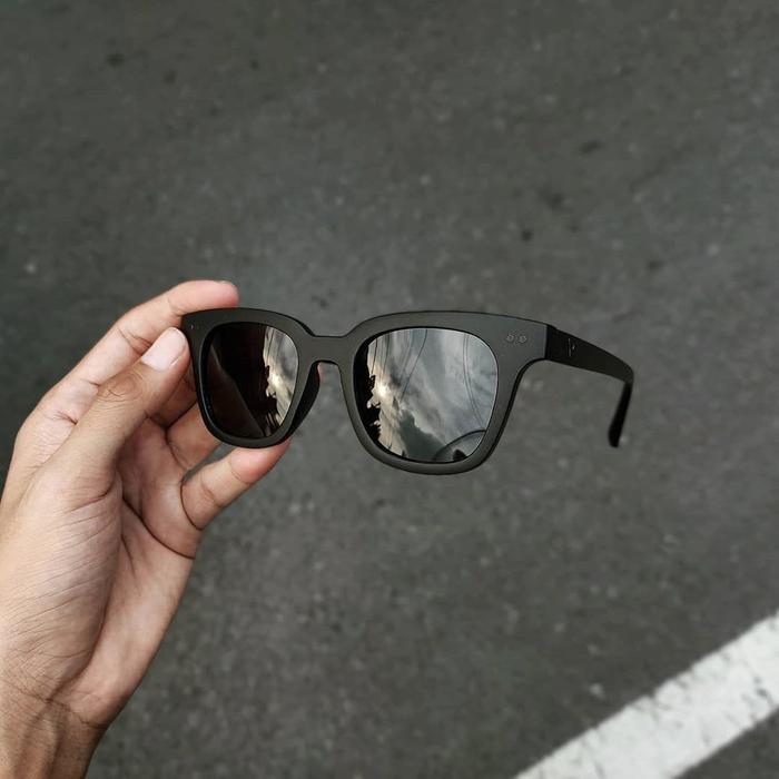 Ready- Kacamata Pria Wanita Louise Severn Black Lens Sunglasses Original -Gratisongkir