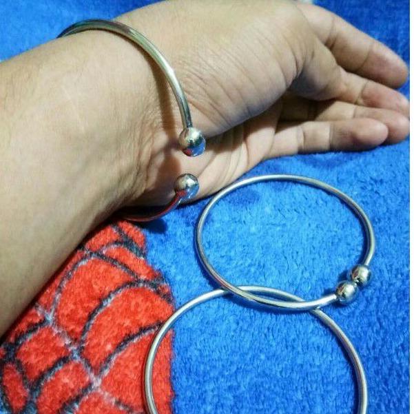Gelang Pria /Wanita Stainless Steel Model Bulat Sorong
