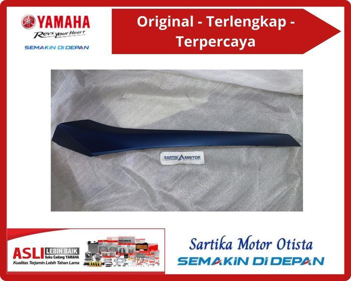 Original Mole Side Cover 2 (MDPBM5) B74 Yamaha Xmax