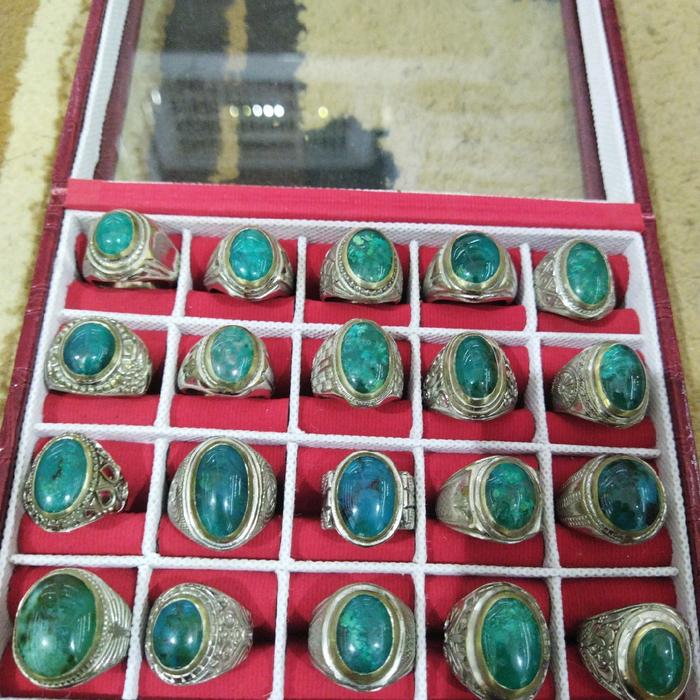 CINCIN BATU AKIK BACAN DOKO TERNATE/CRYSYCOLLA BAHAN RING ALFAKA