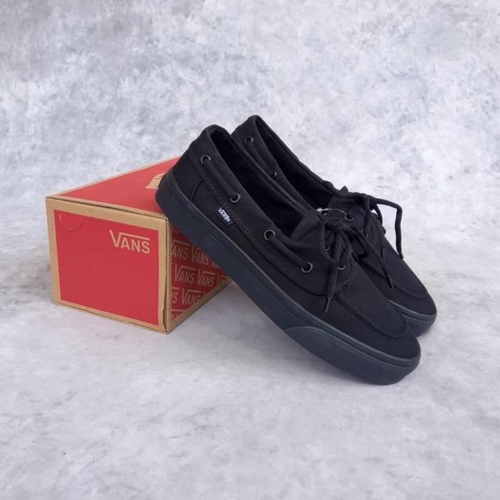 Vans Zapato All Black Sepatu Pria Hitam Klasik dengan Desain Sederhana dan Nyaman Casual