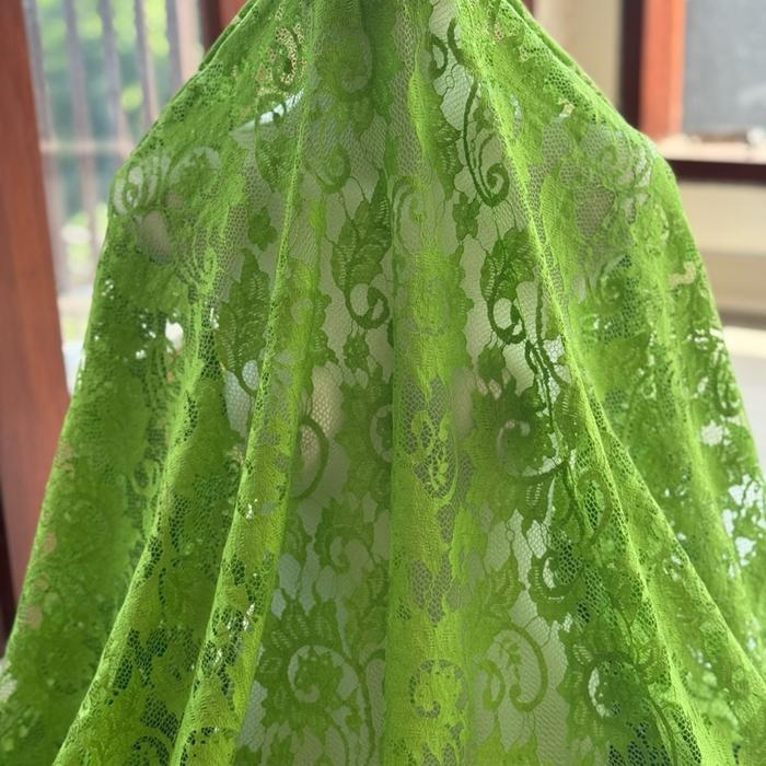 KAIN KEBAYA BALI MOTIF DAUN Butik