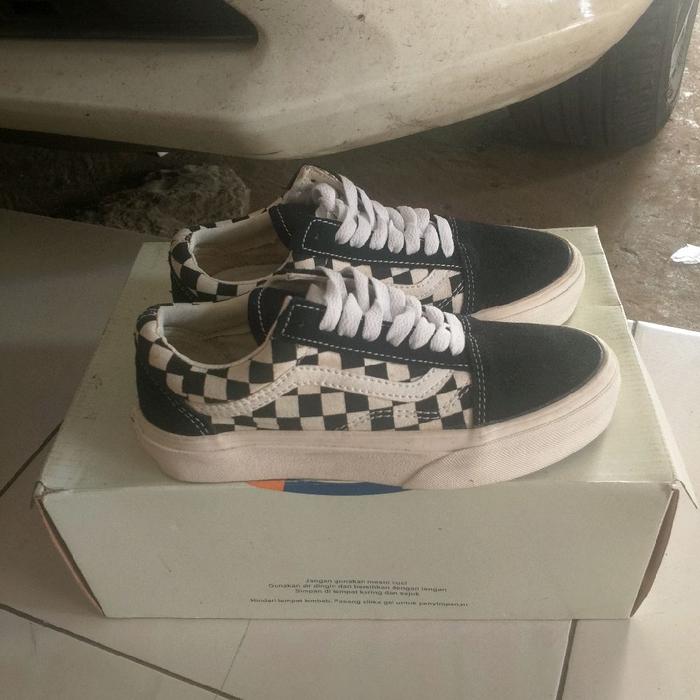 sepatu second branded vans old school checkerboard size 37 original