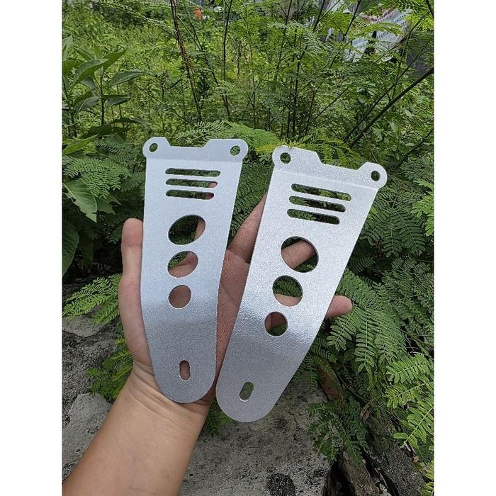 COVER FOOTSTEP YAMAHA XSR 155 TUTUP RANGKA FOOTSTEP BELAKANG XSR 155