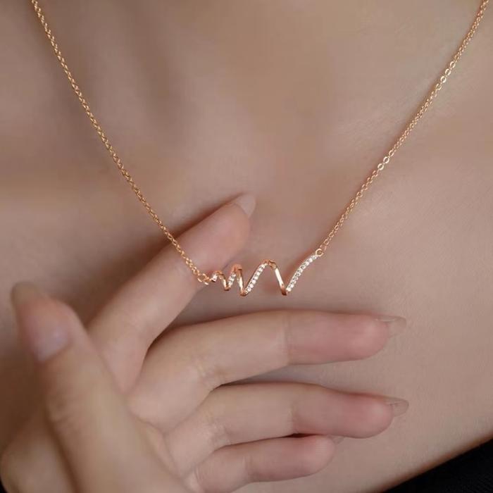 Kalung Titanium Wanita Liontin Cacing Rantai Nuri Terlaris Perempuan
