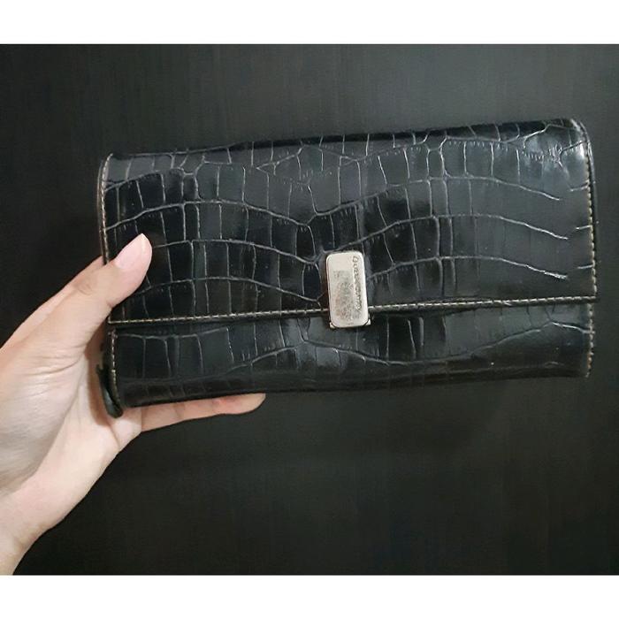 Preloved - Take all dompet panjang hitam bahan croco merk Liz Claiborne dan dompet batik