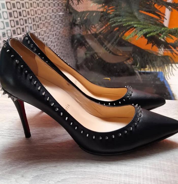 Sepatu kulit High Heels Size 36 seken good condition