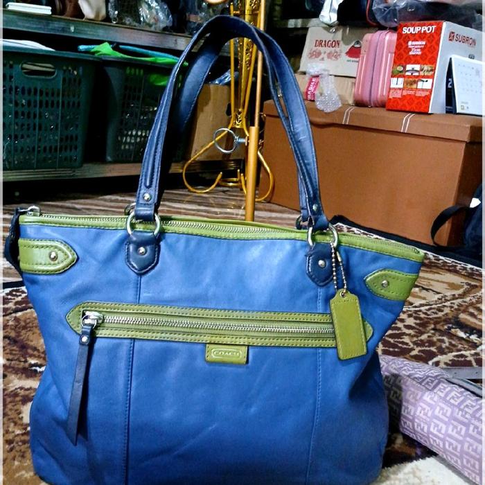 Coach Tas Wanita Daisy Spectator Prelobed Biru Hijau dengan Desain Elegan dan Fungsional