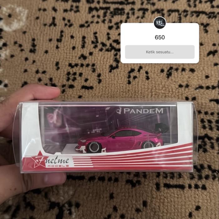 Fuelme Models Mobil Mainan Pandem Warna Merah Muda Dengan Desain Sporty Dan Detail yang Menarik