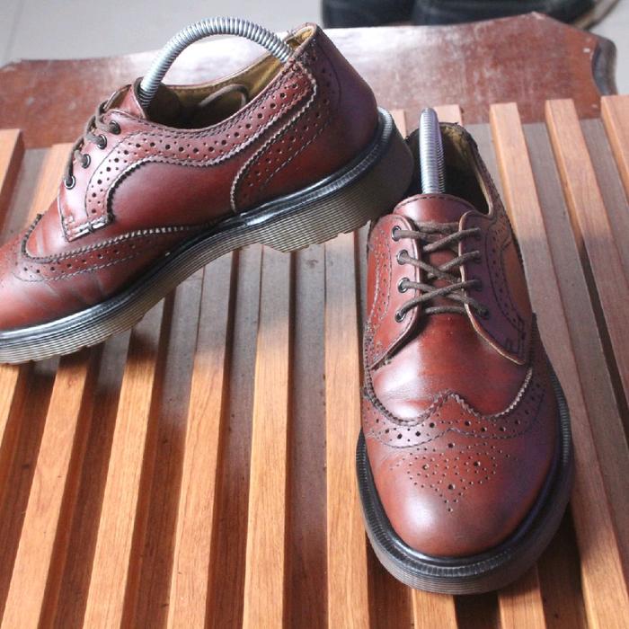 Sepatu  boot low wingtip  dokmart  kulit asli"Dr. Martens 1461" upper kulit asli,  outsole kokoh kha