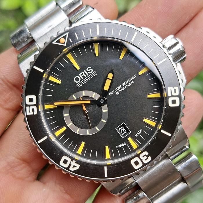 Oris Aquis small second date