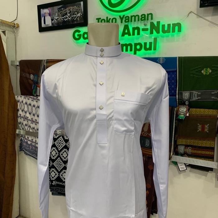 Koko An nun saudi grad A model Semi Gamis