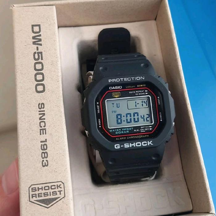 Casio G-shock DW-5000R-1DR DW5000R Original