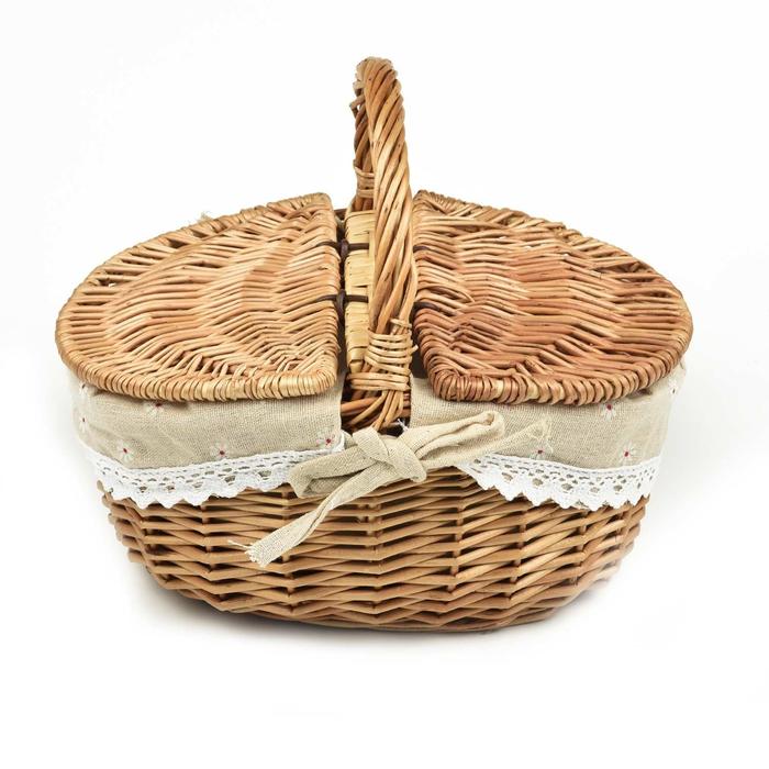 Hand-woven Basket Rattan Pastoral Covered Oval Rattan Storage Basket