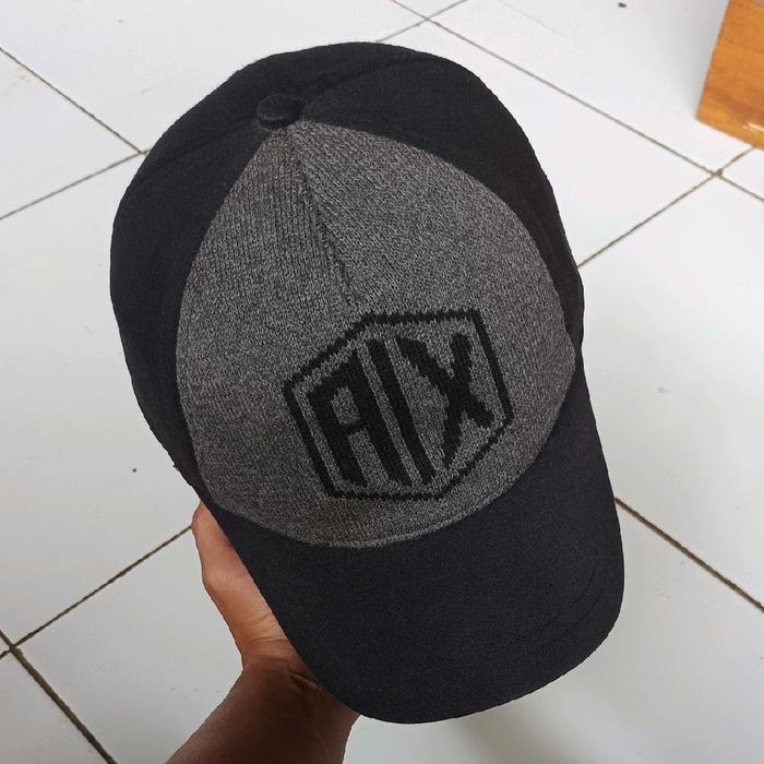topi armani exchange size L