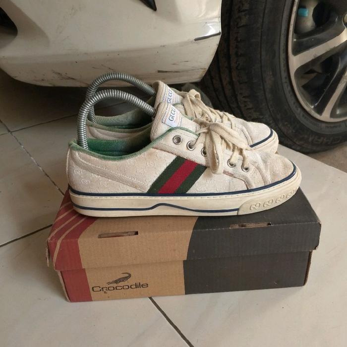 sepatu second branded guccong tennis size 37 original