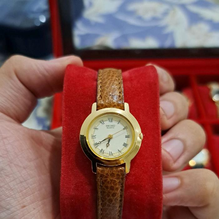jam tangan seiko quartz ladies roman index gold plated Baru gress grnsi resmi 3 thn alba citizen ori