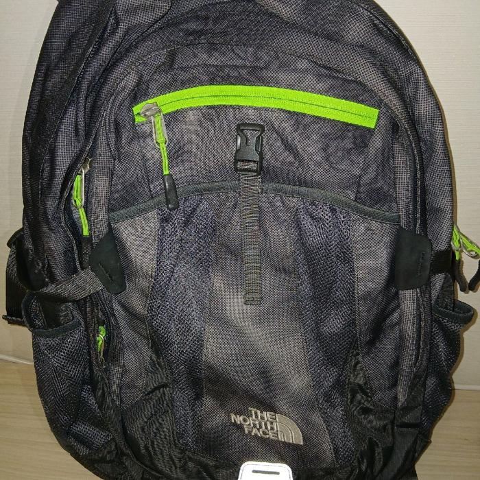 The North Face Recon Backpack Hiking Daypack Black Unisex Laptop Bag Travel