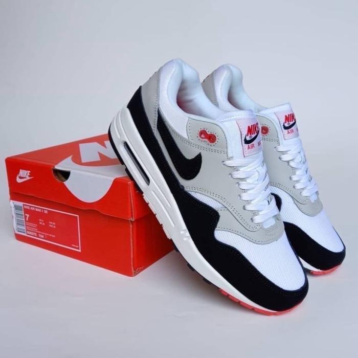 Sepatu Nike Air Max 1 Essential Chilling Red