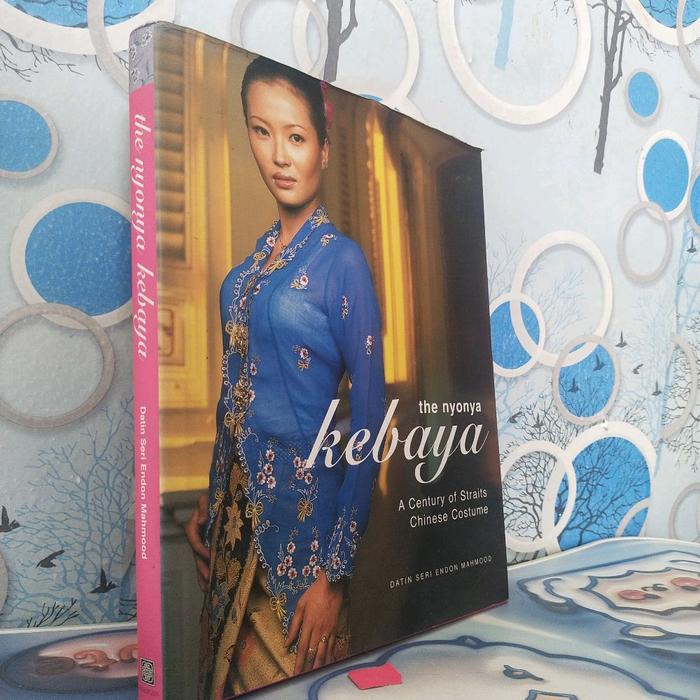 THE NYONYA KEBAYA                 .