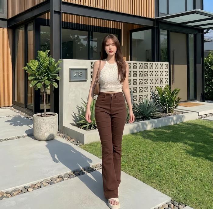 Highwaist Cutbray Jeans Wanita  warna Coklat Mahogany Trend 2026 - Celana Cutbray Streetch Kekinian 