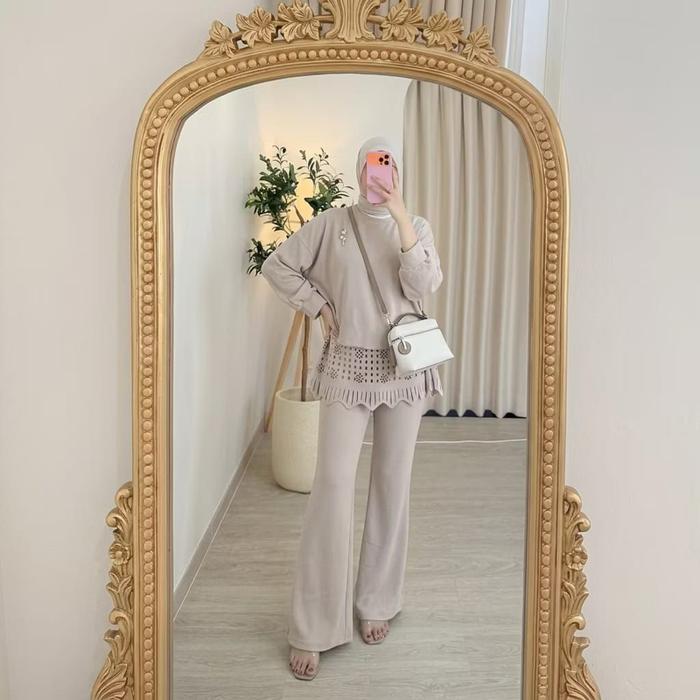 Lariska Oneset - Setcel wanita kekinian - Setcel terbaru 2026  model baru - Setcel wanita - Setcel o