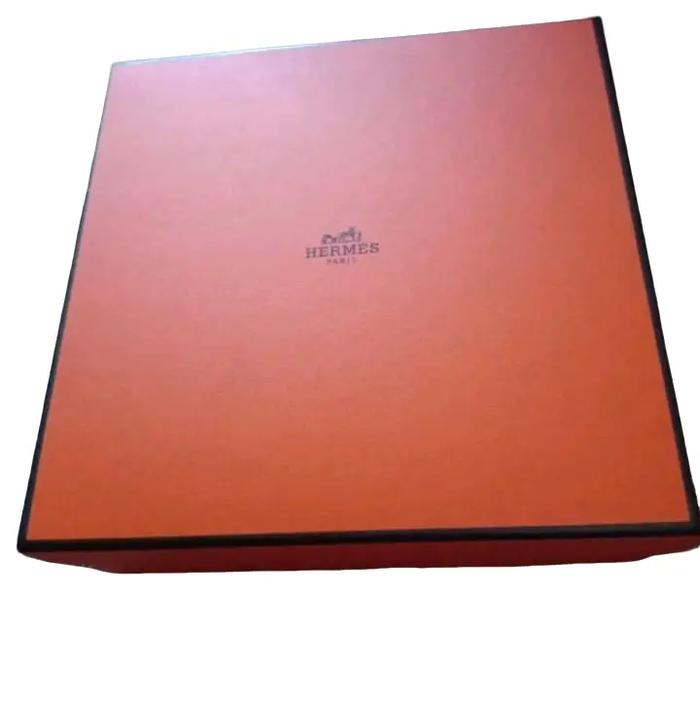 box hermes ori second Wanita