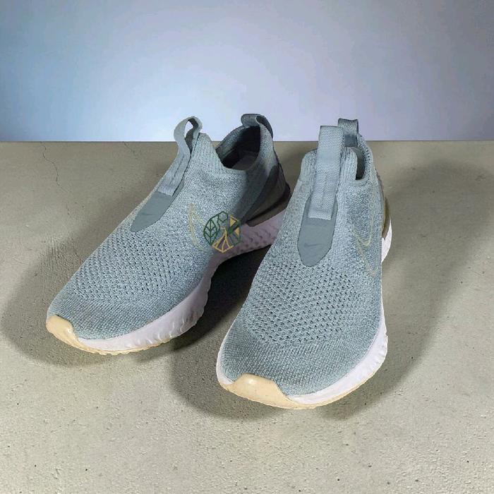 Nike Wmns Epic Phantom React Flyknit 'Aviator Grey' – Solusi Langkah Ringan Tanpa Ribet Tali Sepatu!